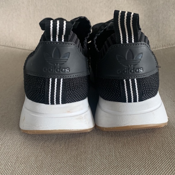 Addis’s sneakers - Picture 3 of 4